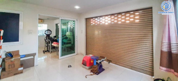 *****บ้านแฝดมือสองย่านกรุงเทพฯ ม.พระปิ่น2 ติดถ.บรมราชชนนี หลังมุม! เนื้อที่กว้างขวางถึง 36 ตร.ว. ฟังก์ชัน 4 ห้องนอน 2 ห้องน้ำ 2 ที่จอดรถ มีร้านค้า 2 ห้องสามารถค้าขายได้ บนทำเลดี เชื่อมต่อถ.พุทธมณฑลสาย2, ถ.กาญจนาภิเษก ใกล้ม.มหิดล และทางด่วน "ศรีรัช"